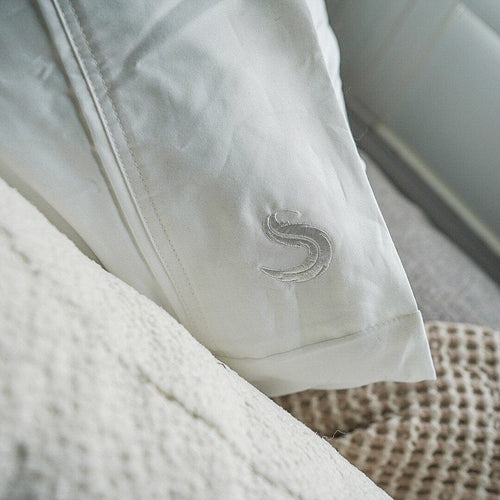 Sleepgram 300 Thread Count 100% Long Staple Cotton Set, Soft & Silky Sateen Weave, Hypoallergenic & Luxury Bedding, Standard Pillowcase Set of 2